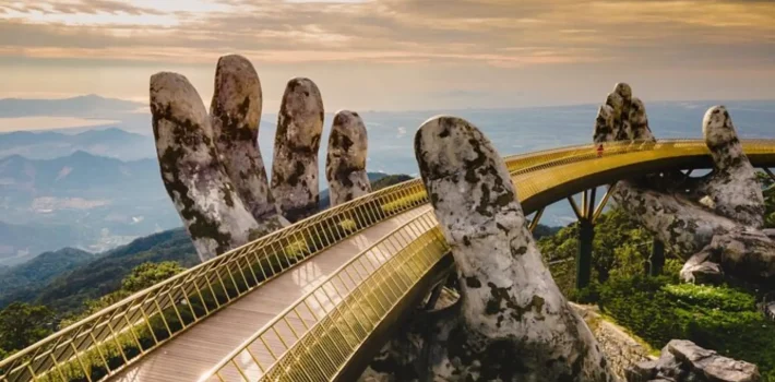 Golden Bridge Ba Na Hills Da Nang